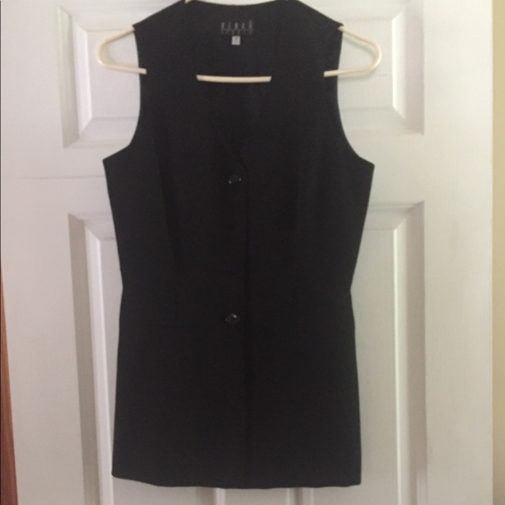 Kenar Vest. Excellent condition.